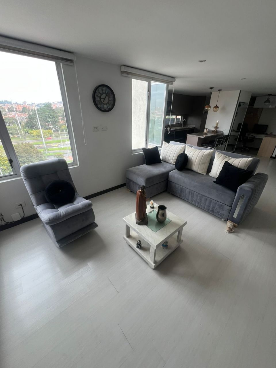 Apartamento en venta Cundinamarca Bogotá Los Cedritos 108 m2 Habitaciones 3 Baños 2 Garajes 2 Precio $760000000