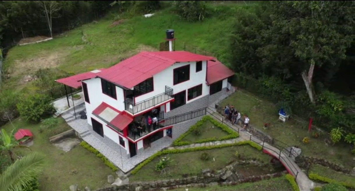 Casa en venta Cundinamarca Cachipay Cachipay 250 m2 Habitaciones 5 Baños 5 Garajes 5 Precio $590000000