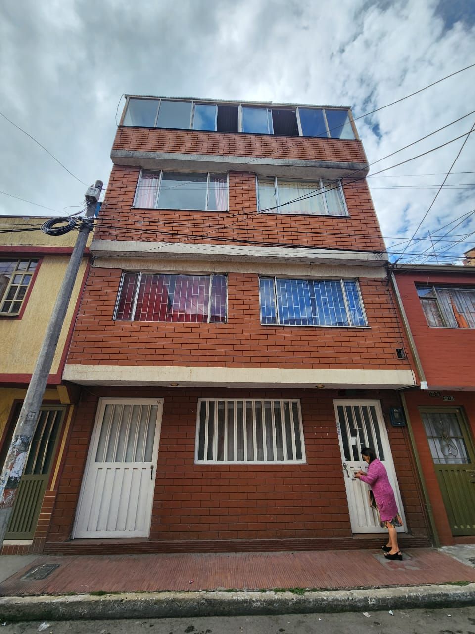 Casa en venta Cundinamarca Bogotá La Gaitana 230 m2 Habitaciones 11 Baños 3 Garajes 0 Precio $440000000