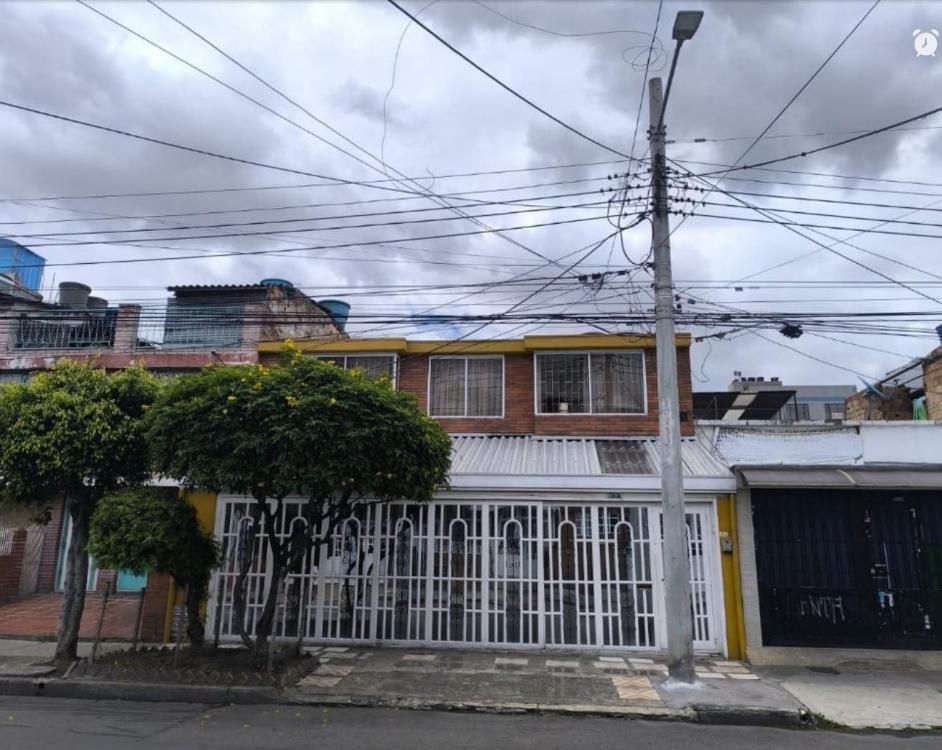Casa en venta Cundinamarca Bogotá Ingles 284822 m2 Habitaciones 6 Baños 3 Garajes 1 Precio $835000000