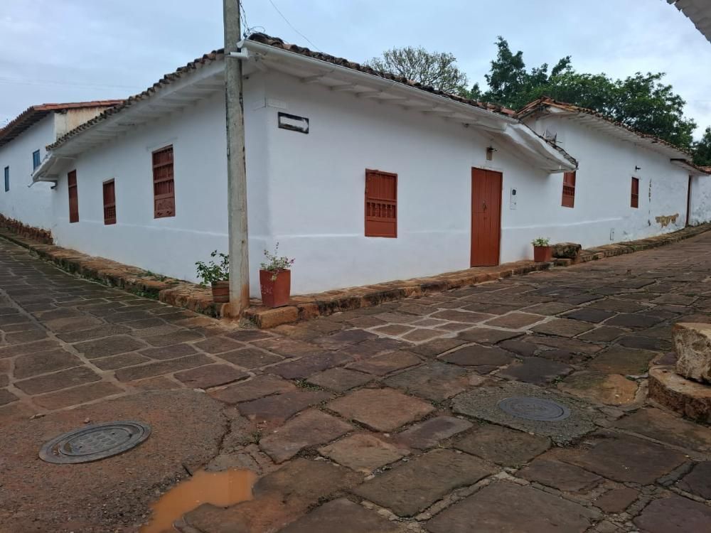 Casa en venta Santander Barichara Comercio 450 m2 Habitaciones 6 Baños 3 Garajes 0 Precio $1500000000