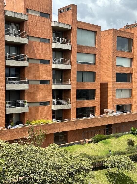 Apartamento en venta Cundinamarca Bogotá Gilmar 221 m2 Habitaciones 3 Baños 4 Garajes 3 Precio $1900000000