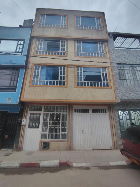 Casa en venta Cundinamarca Bogotá San Jose 72 m2 Habitaciones 6 Baños 5 Garajes 1 Precio $390000000