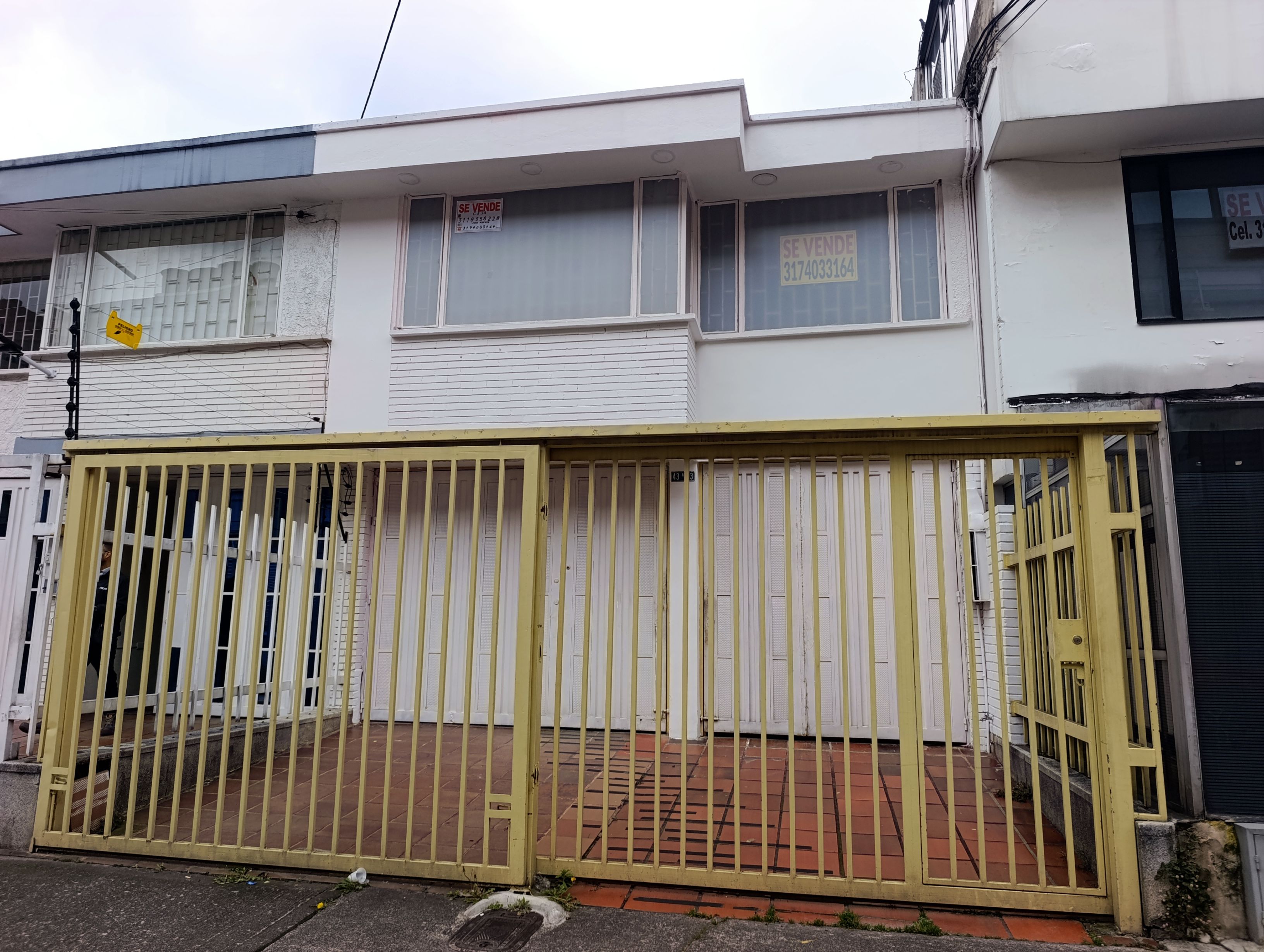 Casa en venta Cundinamarca Bogotá Quinta Paredes 230 m2 Habitaciones 3 Baños 4 Garajes 2 Precio $1190000000