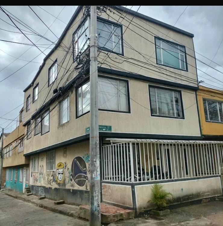 Casa en venta Cundinamarca Bogotá Jiménez De Quesada 261 m2 Habitaciones 6 Baños 6 Garajes 0 Precio $550000000