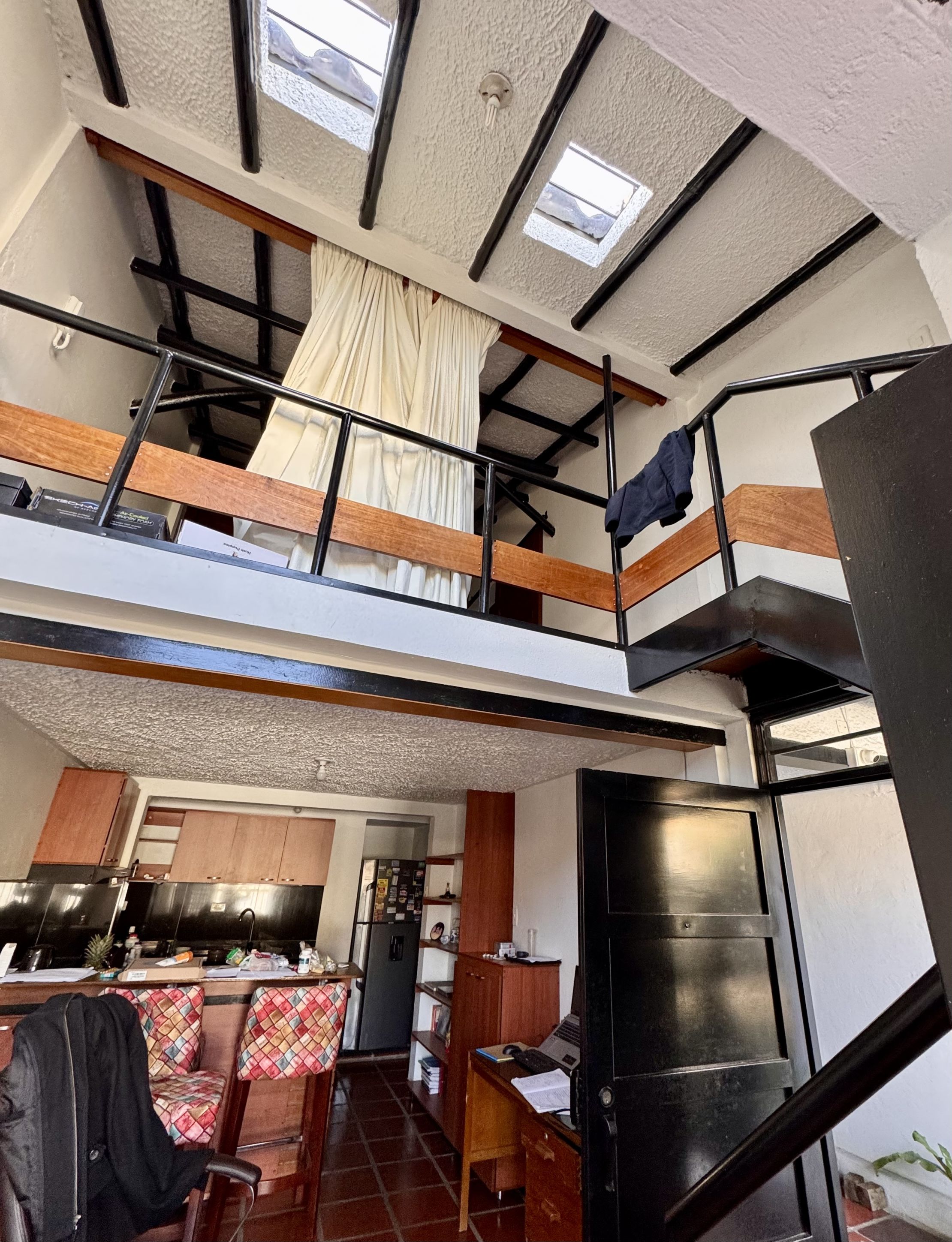 Casa en venta Cundinamarca Bogotá La Salle 260 m2 Habitaciones 6 Baños 6 Garajes 1 Precio $1820000000