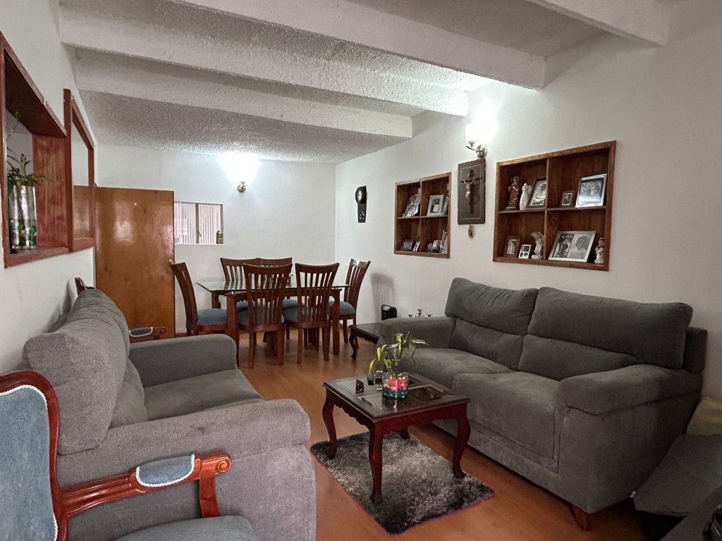 Casa en venta Cundinamarca Bogotá Bellavista Occidental 120 m2 Habitaciones 3 Baños 2 Garajes 2 Precio $720000000