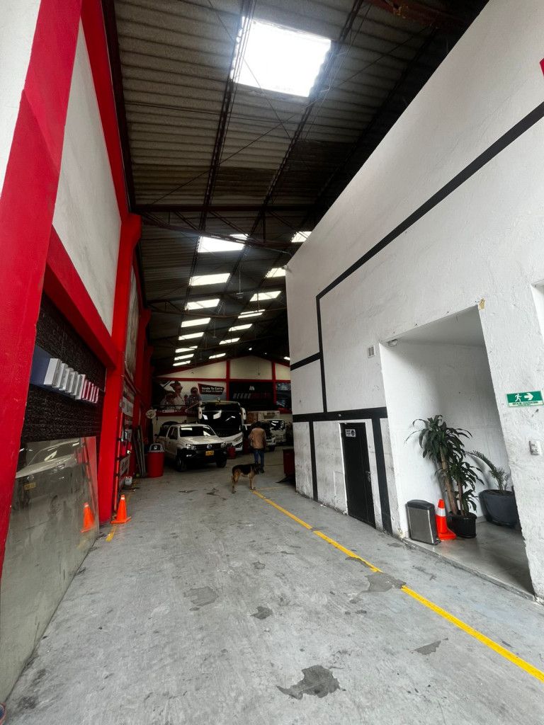 Bodega en venta Cundinamarca Bogotá Las Ferias Occidental 663 m2 Habitaciones 0 Baños 4 Garajes 0 Precio $3316750000