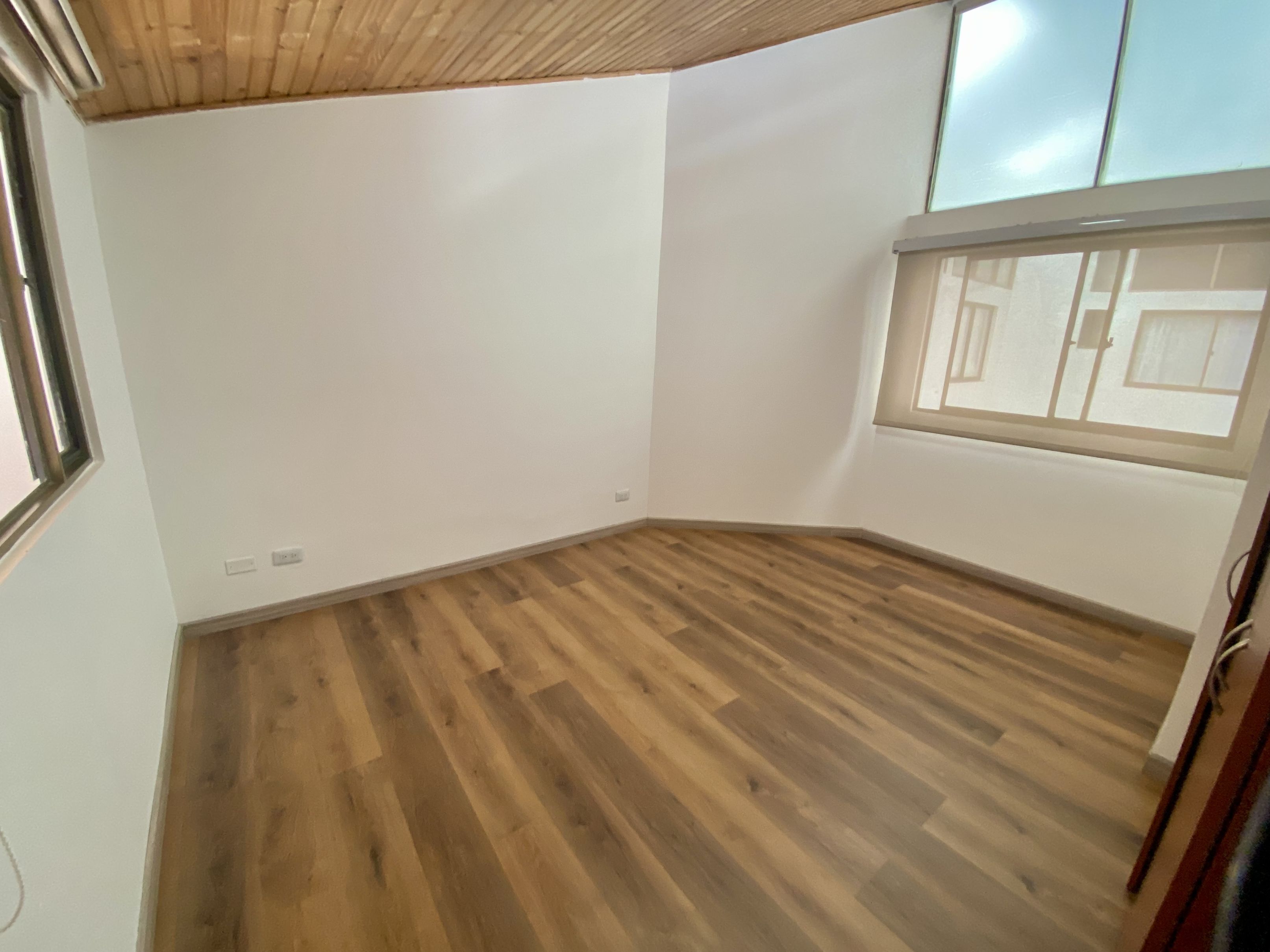 Apartamento en venta Cundinamarca Bogotá Ginebra 90 m2 Habitaciones 4 Baños 2 Garajes 1 Precio $420000000
