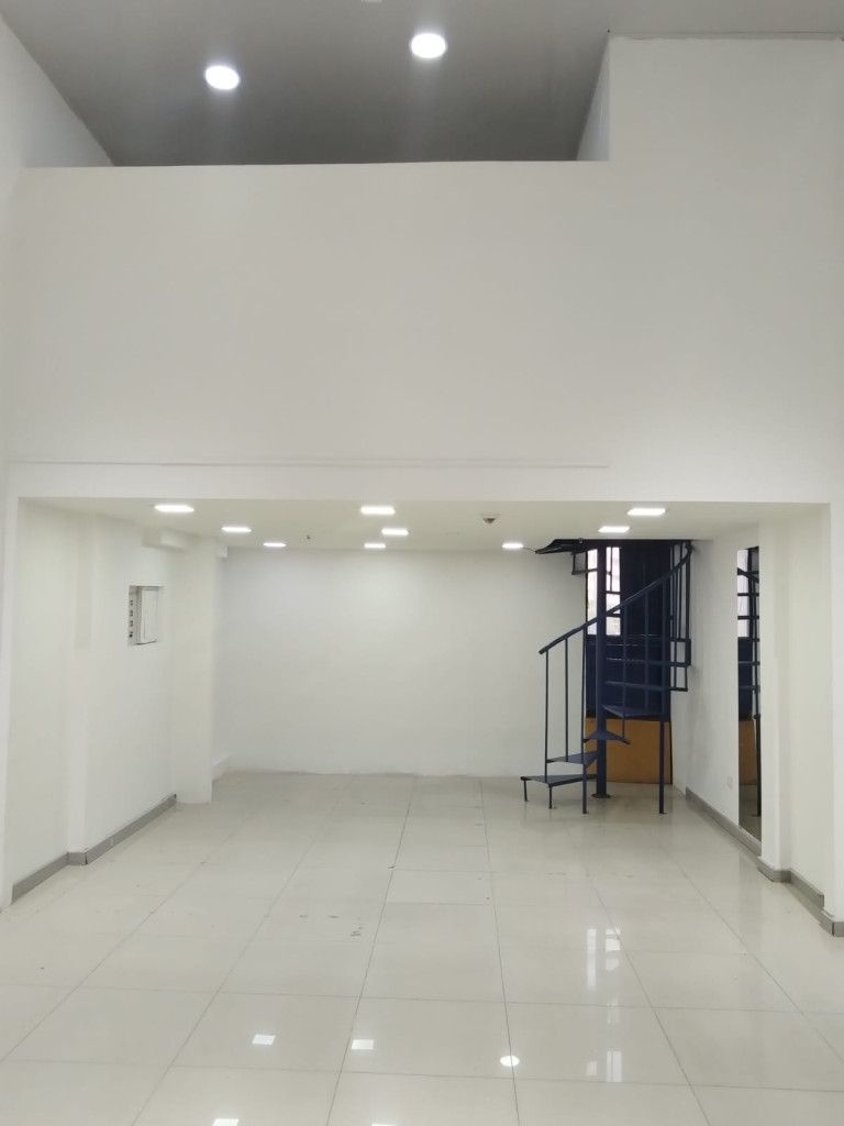 Local en arriendo Cundinamarca Bogotá Ciudad Salitre Nor-oriental 67 m2 Habitaciones 0 Baños 0 Garajes 0 Precio $11850000
