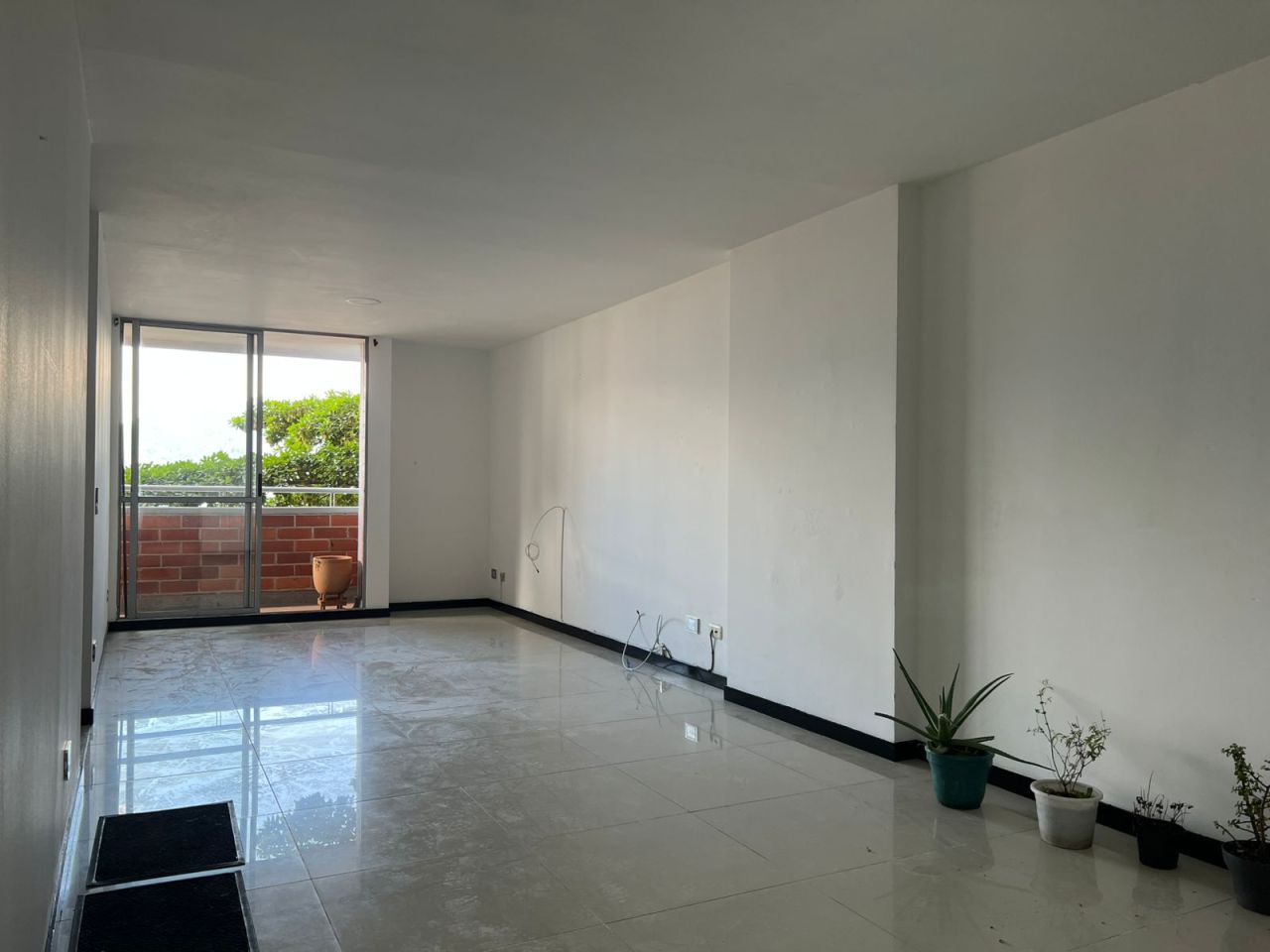 Apartamento en arriendo Antioquia Envigado La Inmaculada 82 m2 Habitaciones 3 Baños 2 Garajes 1 Precio $4150000