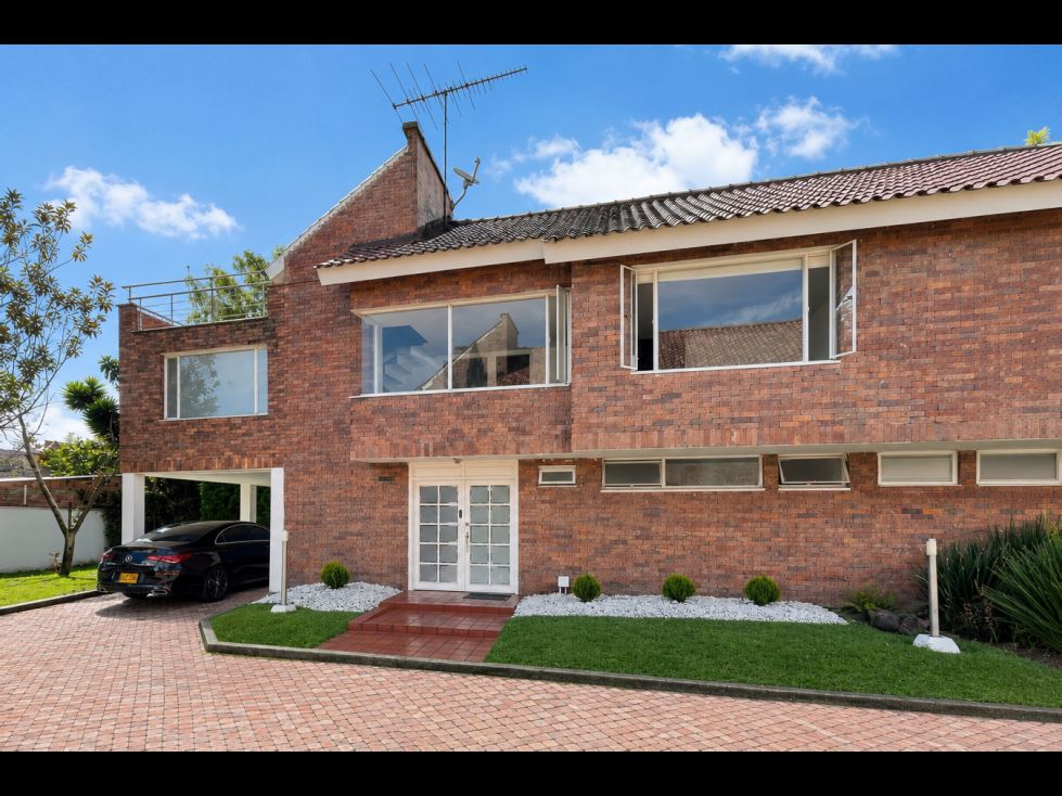 Casa en venta Cundinamarca Bogotá San José De Bavaria 445 m2 Habitaciones 5 Baños 6 Garajes 3 Precio $1890000000