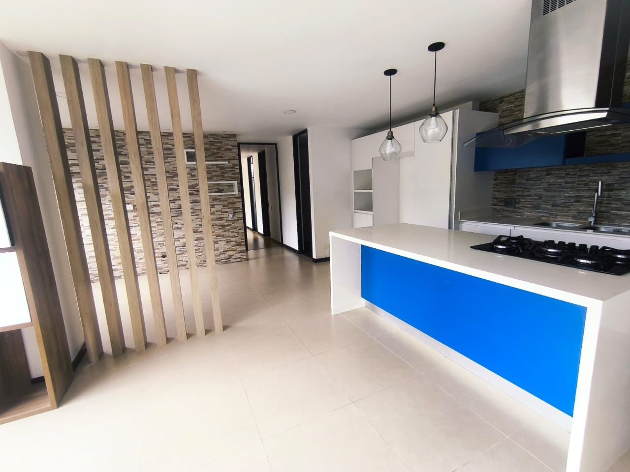 Apartamento en arriendo Antioquia Medellín Altos Del Poblado 76 m2 Habitaciones 2 Baños 2 Garajes 1 Precio $4400000