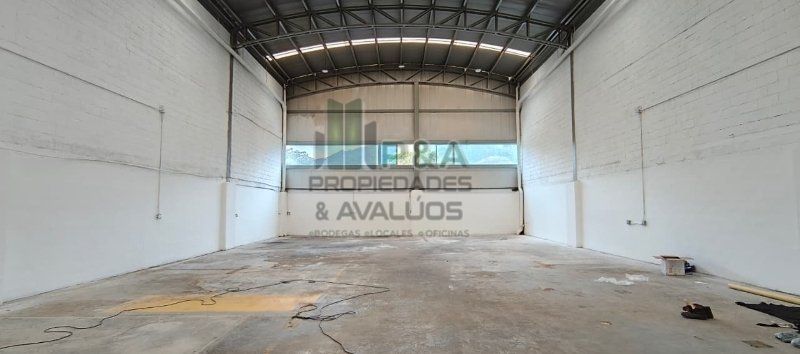 Bodega en arriendo Antioquia La Estrella Nn 405 m2 Habitaciones 0 Baños 5 Garajes 0 Precio $15966000