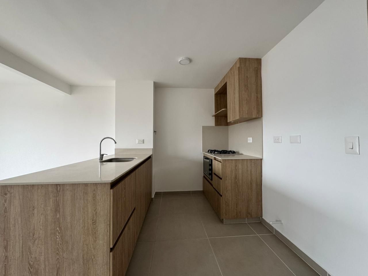 Apartamento en arriendo Antioquia Envigado El Chinguí 70 m2 Habitaciones 2 Baños 2 Garajes 1 Precio $3300000