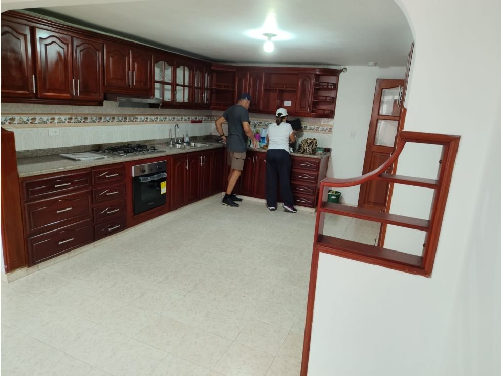 Casa en arriendo Santander Floridablanca Lagos Iv Sector B 280 m2 Habitaciones 3 Baños 3 Garajes 1 Precio $4490000