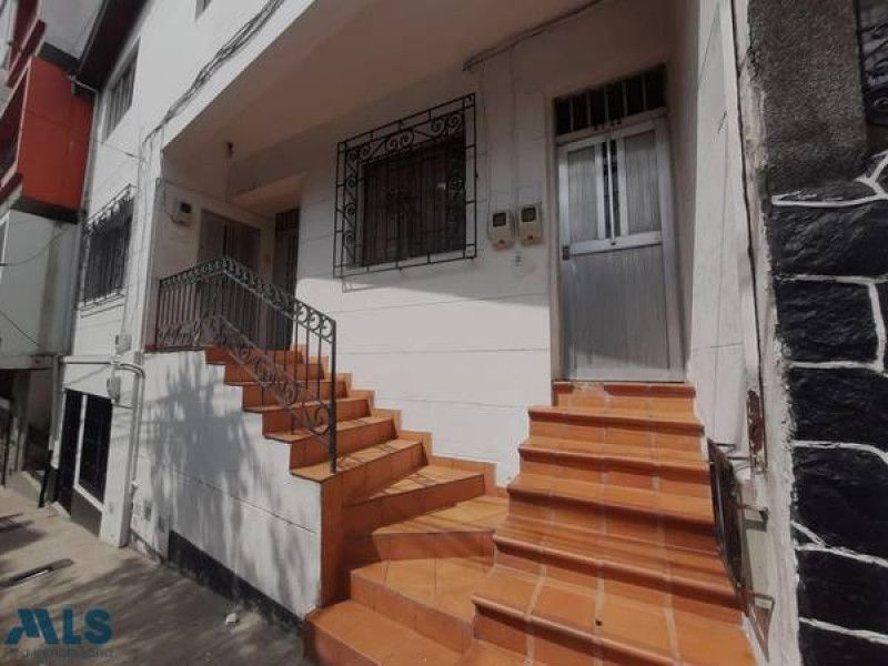 Casa en venta Antioquia Medellín Manrique Central No1 106 m2 Habitaciones 3 Baños 2 Garajes 0 Precio $360000000