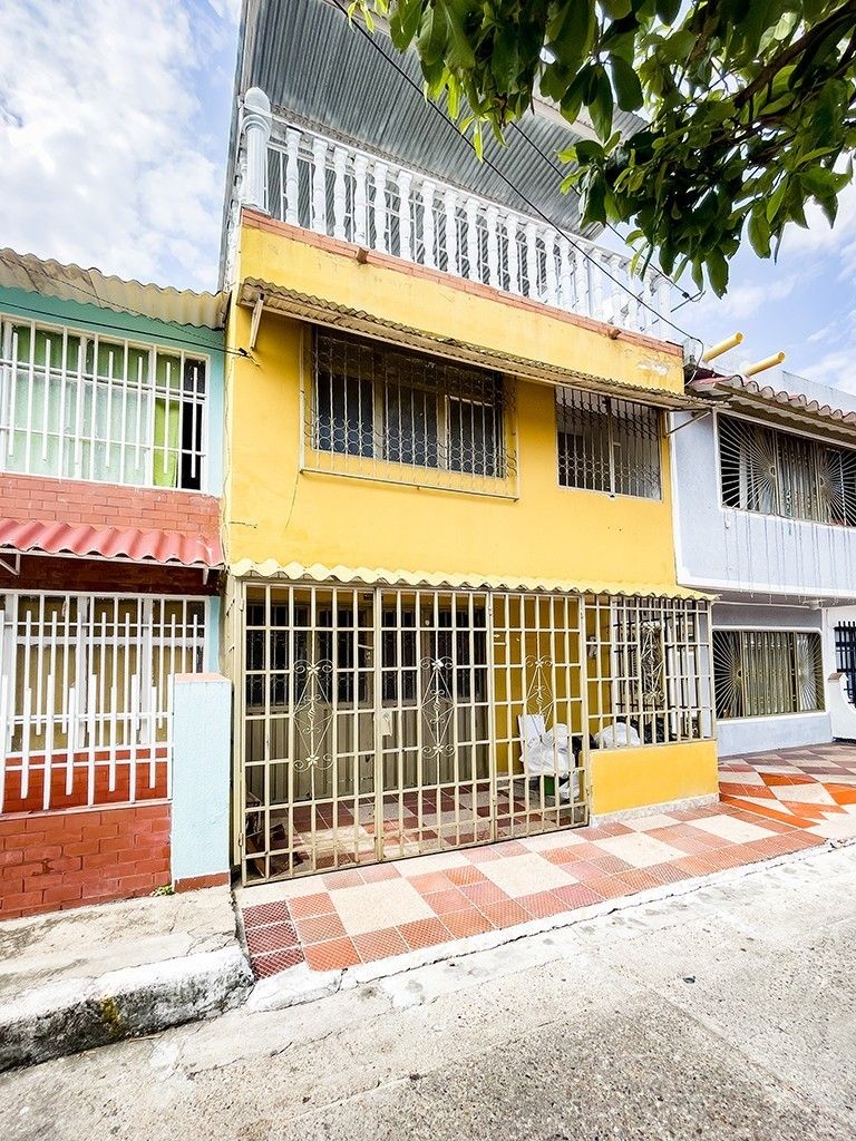 Casa en venta Cundinamarca Girardot Br La Esperanza 162 m2 Habitaciones 3 Baños 2 Garajes 1 Precio $192000000