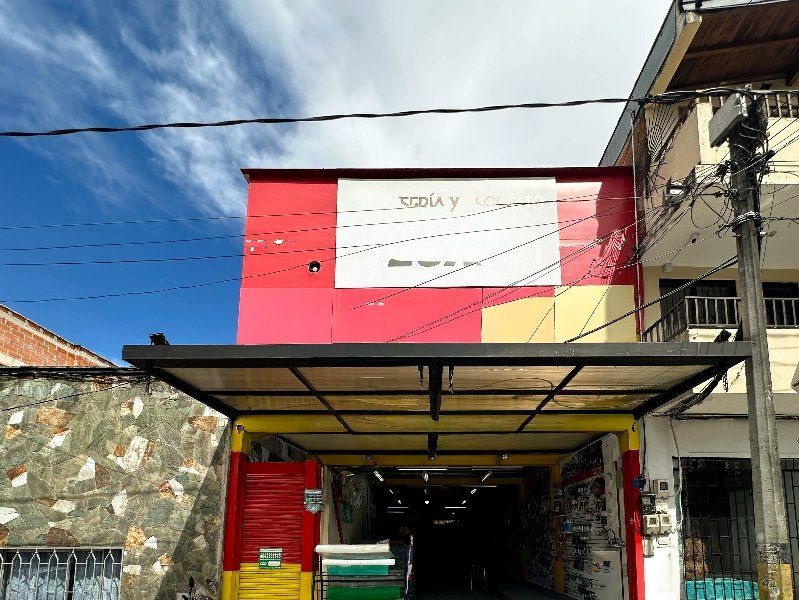 Local en arriendo Antioquia Medellín Cristobal 180 m2 Habitaciones 0 Baños 1 Garajes 0 Precio $10000000