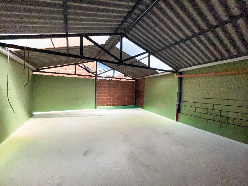 Local en arriendo Antioquia Medellín Cristobal 170 m2 Habitaciones 0 Baños 2 Garajes 0 Precio $7000000