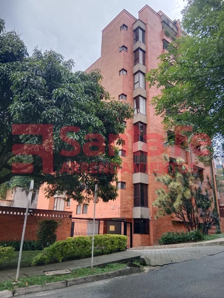 Apartamento en arriendo Antioquia Medellín Las Lomas No 1 56 m2 Habitaciones 1 Baños 2 Garajes 1 Precio $3200000