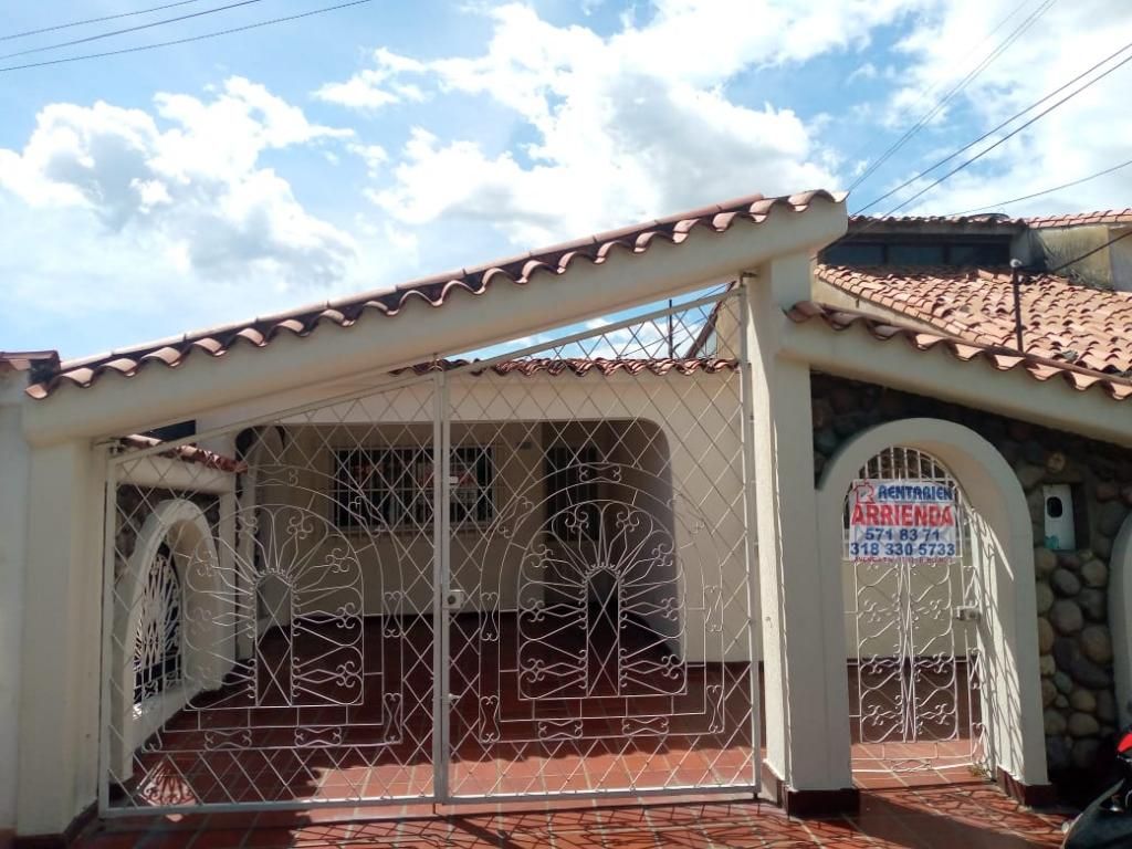 Casa en arriendo Norte De Santander Cúcuta Niza 157 m2 Habitaciones 4 Baños 3 Garajes 2 Precio $1900000