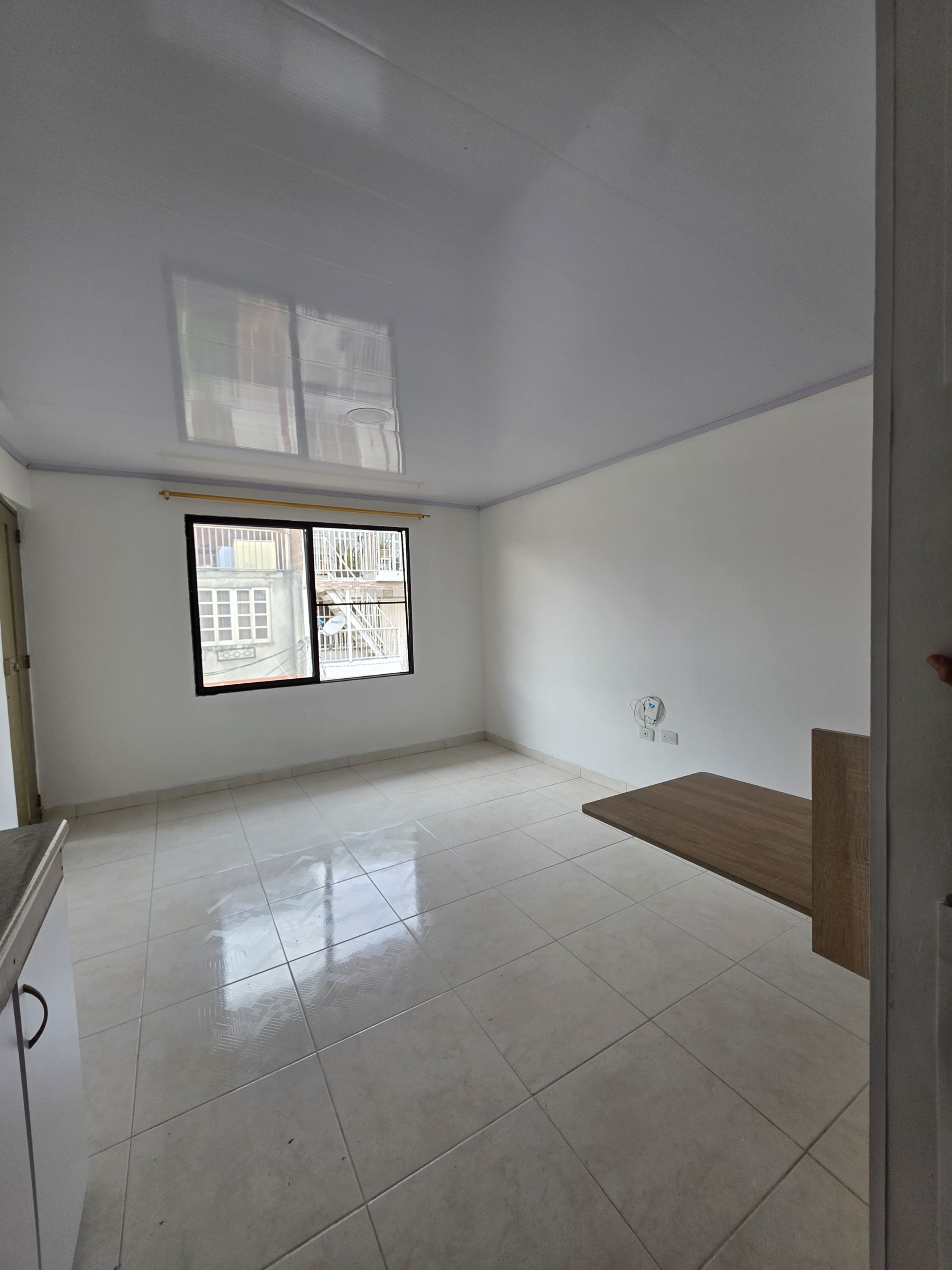 Apartaestudio en arriendo Valle Del Cauca Cali El Guabal 38 m2 Habitaciones 1 Baños 1 Garajes 0 Precio $680000
