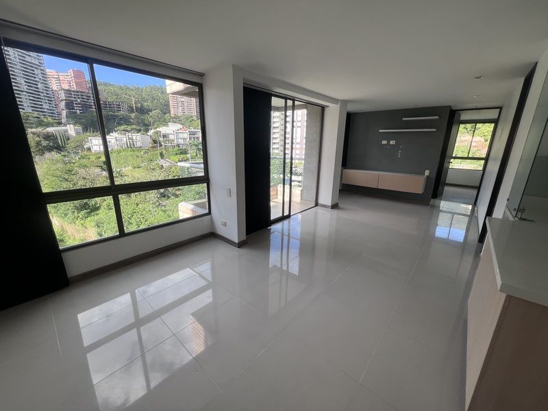 Apartamento en arriendo Antioquia Medellín El Pinal 72 m2 Habitaciones 2 Baños 2 Garajes 1 Precio $4600000