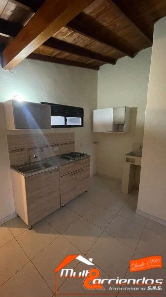 Apartamento en arriendo Antioquia Medellín La Floresta 60 m2 Habitaciones 2 Baños 1 Garajes 0 Precio $1900000