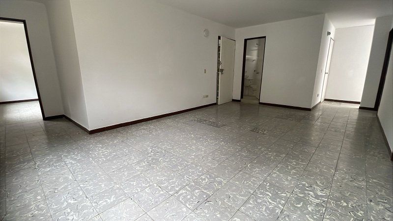 Apartamento en arriendo Antioquia Medellín Florida Nueva 160 m2 Habitaciones 4 Baños 3 Garajes 0 Precio $2900000