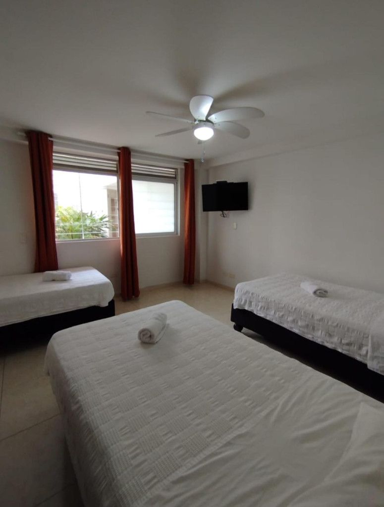 Apartaestudio en arriendo Valle Del Cauca Cali Urbanización Ciudad Jardín 30 m2 Habitaciones 1 Baños 1 Garajes 0 Precio $2000000