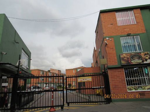 Casa en venta Cundinamarca Bogotá Cr Pinar De La Fontana 86 m2 Habitaciones 3 Baños 2 Garajes 1 Precio $400000000