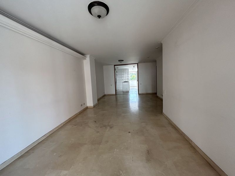 Apartamento en arriendo Antioquia Medellín La Esperanza 189 m2 Habitaciones 3 Baños 4 Garajes 2 Precio $6300000