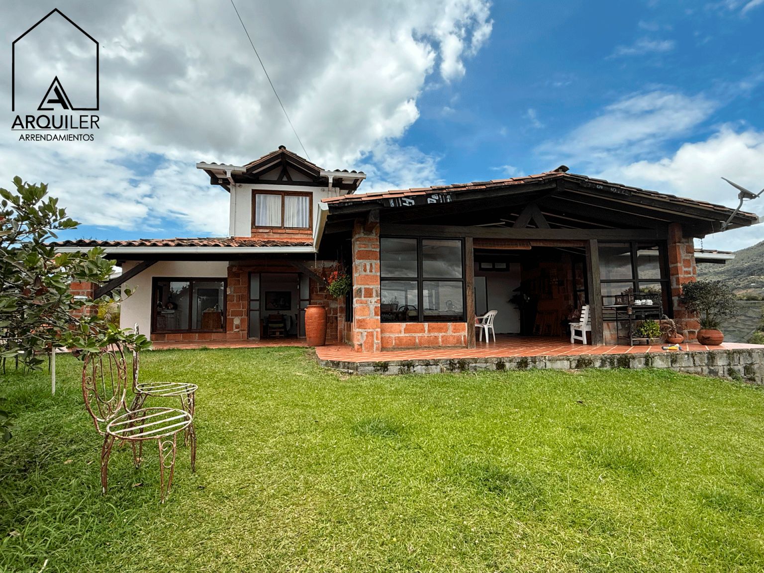 Finca en arriendo Antioquia Marinilla Belén 435 m2 Habitaciones 5 Baños 4 Garajes 3 Precio $5000000