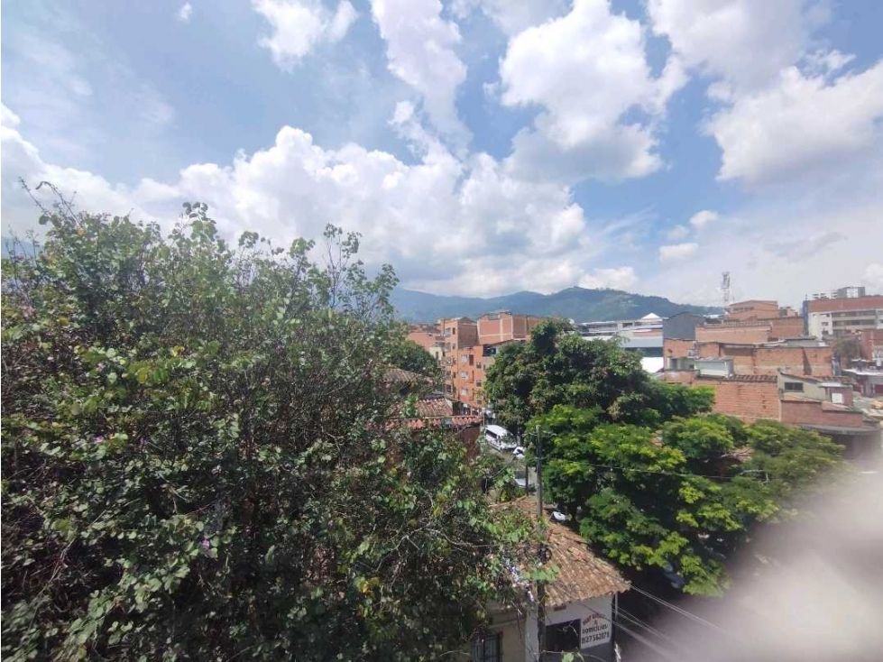 Apartaestudio en arriendo Antioquia Envigado Obrero 160 m2 Habitaciones 1 Baños 1 Garajes 0 Precio $2000000