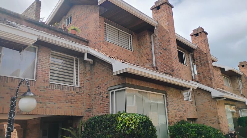 Casa en venta Cundinamarca Bogotá Iberia 143 m2 Habitaciones 3 Baños 3 Garajes 2 Precio $800000000