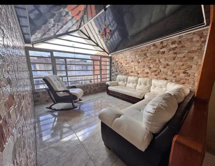 Casa en venta Cundinamarca Bogotá Villa Luz 280 m2 Habitaciones 5 Baños 3 Garajes 3 Precio $880000000