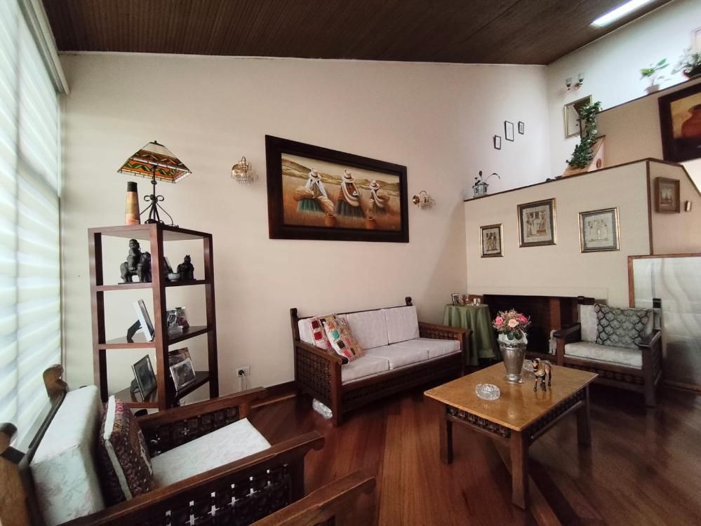 Casa en venta Cundinamarca Bogotá Modelia Occidental 400 m2 Habitaciones 4 Baños 3 Garajes 4 Precio $1200000000