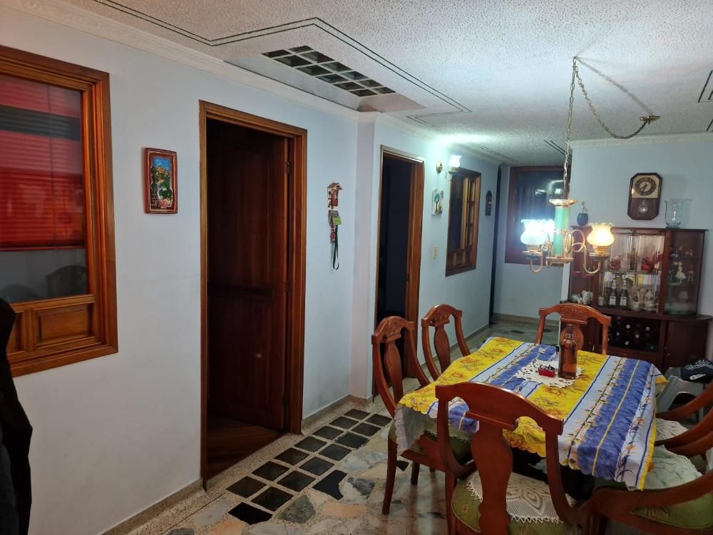 Casa en venta Cundinamarca Bogotá Super Manzana 14 456 m2 Habitaciones 6 Baños 3 Garajes 1 Precio $900000000