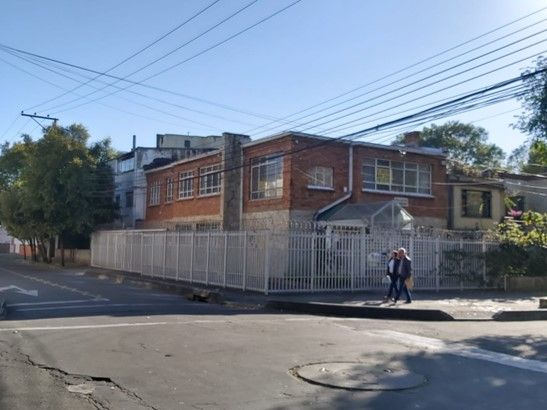 Casa en venta Cundinamarca Bogotá La Magdalena 321 m2 Habitaciones 6 Baños 6 Garajes 5 Precio $1400000000