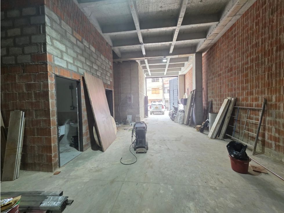 Bodega en arriendo Antioquia Medellín Medellín 240 m2 Habitaciones 0 Baños 1 Garajes 0 Precio $12000000
