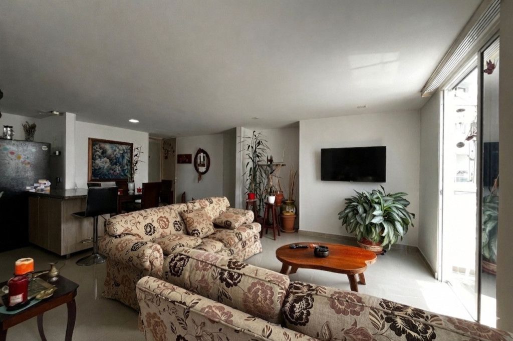 Apartamento en arriendo Valle Del Cauca Cali Santa Isabel 100 m2 Habitaciones 3 Baños 2 Garajes 1 Precio $4200000
