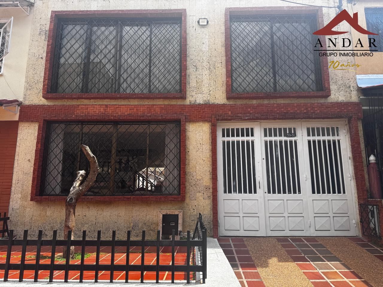 Casa en venta Tolima Ibagué Castellana 253 m2 Habitaciones 5 Baños 3 Garajes 1 Precio $650000000