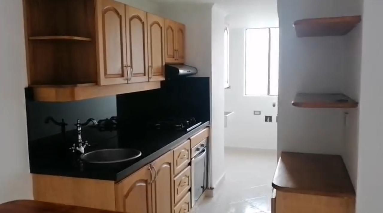 Apartamento en arriendo Antioquia Medellín La Gloria 70 m2 Habitaciones 2 Baños 2 Garajes 1 Precio $3000000