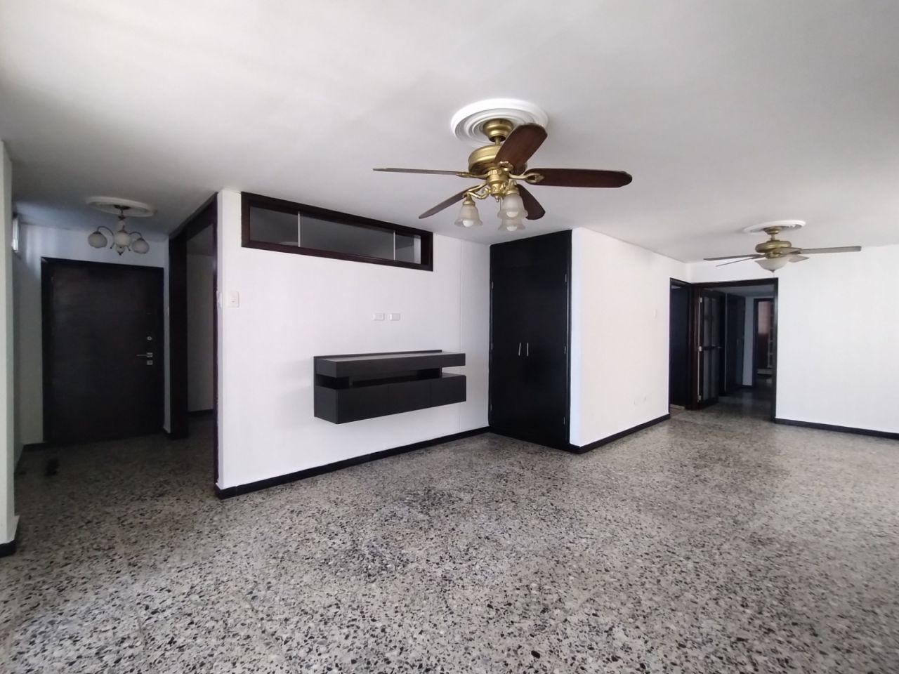 Apartamento en arriendo Atlántico Barranquilla Altos Del Prado 153 m2 Habitaciones 3 Baños 3 Garajes 2 Precio $3300000