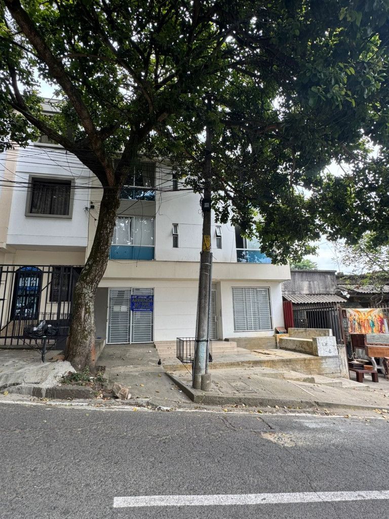 Apartaestudio en arriendo Valle Del Cauca Cali Santa Mónica 40 m2 Habitaciones 1 Baños 1 Garajes 0 Precio $1280000