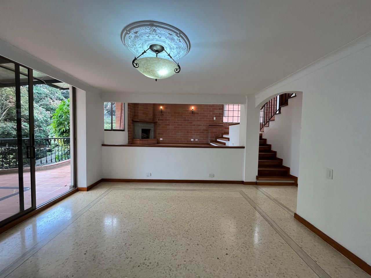 Casa en venta Antioquia Medellín Los Balsos No 1 2740 m2 Habitaciones 5 Baños 6 Garajes 4 Precio $1665000000