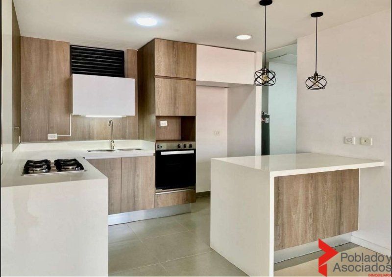 Apartamento en arriendo Antioquia Envigado Loma De Las Brujas 150 m2 Habitaciones 3 Baños 2 Garajes 2 Precio $8000000