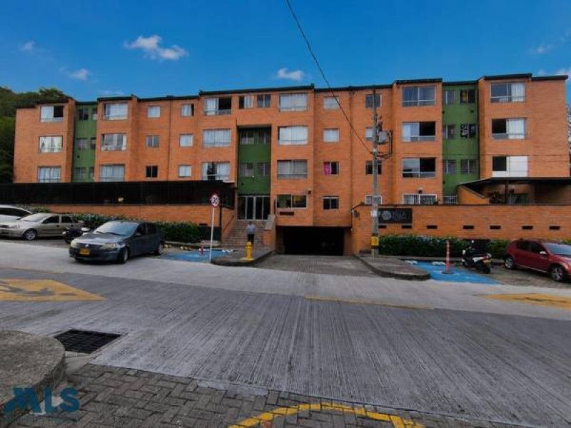 Apartamento en venta Antioquia Medellín Urbanizacion Villa Del Escorial 75 m2 Habitaciones 3 Baños 2 Garajes 1 Precio $445000000
