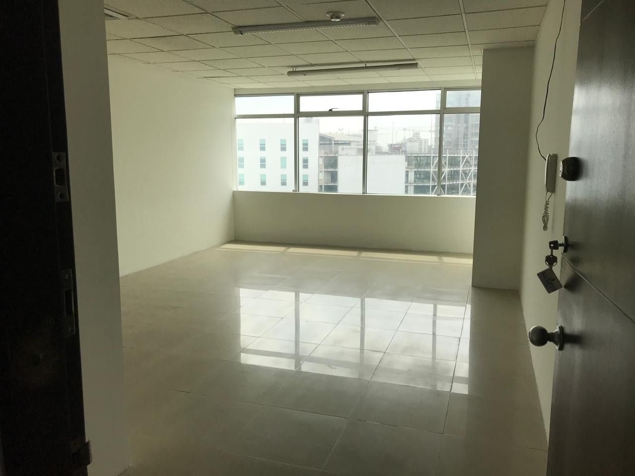 Consultorio en arriendo Valle Del Cauca Cali Chipichape 35 m2 Habitaciones 0 Baños 1 Garajes 1 Precio $2800000